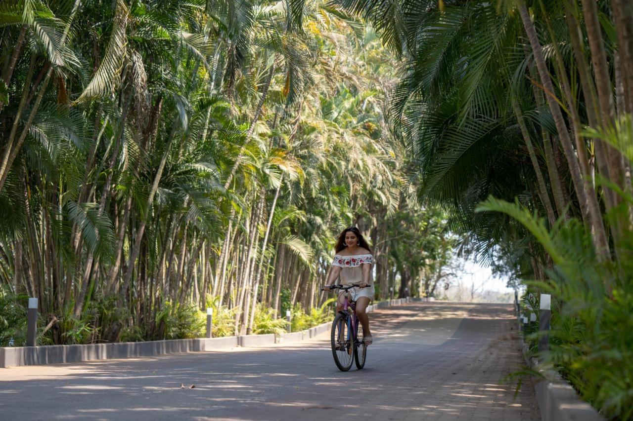 U Rivergate Karjat Bagian luar foto