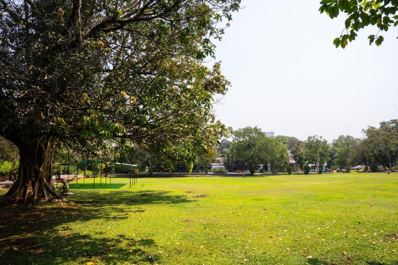 U Rivergate Karjat Bagian luar foto